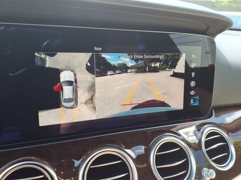 Used 2023 Mercedes-Benz E 350 4MATIC Sedan image 28