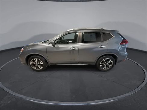 Used 2019 Nissan Rogue SV w/ Sun & Sound Touring Package image 5