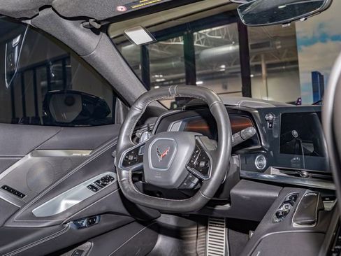 Used 2021 Chevrolet Corvette Stingray Preferred Cpe w/ 2LT RWD image 17