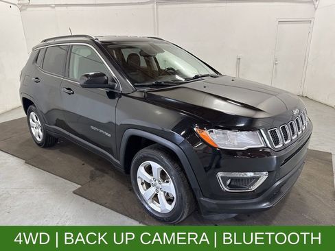 Used 2020 Jeep Compass Latitude image 1