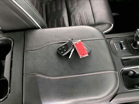 Certified 2023 GMC Sierra 1500 AT4X image 35