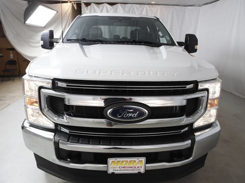Used 2022 Ford F250 XLT w/ FX4 Off-Road Package AWD/4WD image 8