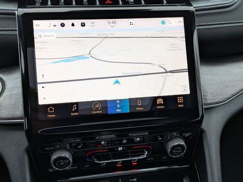 Used 2023 Jeep Grand Cherokee Overland w/ Luxury Tech Group IV image 24