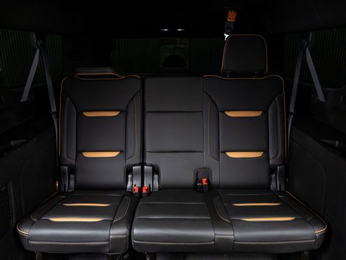 Used 2022 GMC Yukon XL AT4 w/ AT4 Premium Plus Package image 38