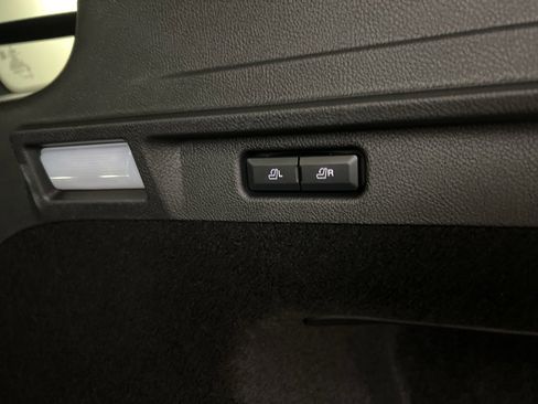 New 2026 Lincoln Corsair Premiere image 35