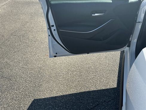 Used 2023 Toyota Corolla SE image 10