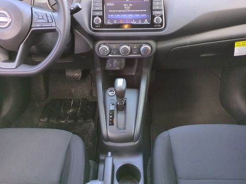 New 2025 Nissan Kicks Play S image 17