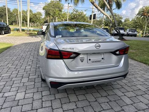 Used 2025 Nissan Altima 2.5 S FWD image 34