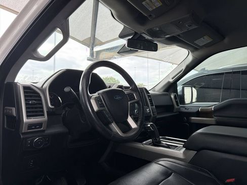 Used 2017 Ford F150 Lariat w/ Equipment Group 502A Luxury AWD/4WD image 7