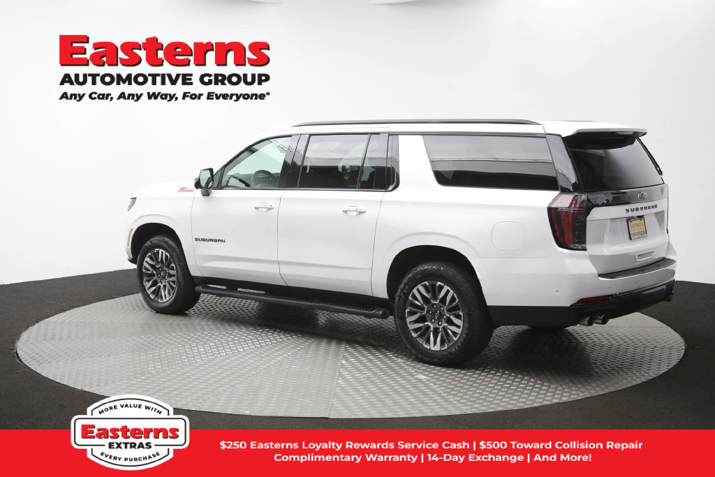 Used 2025 Chevrolet Suburban Z71 AWD/4WD image 65