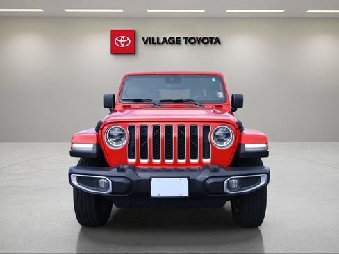 Used 2020 Jeep Gladiator Overland AWD/4WD image 8