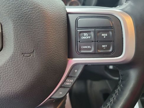 Used 2022 RAM 2500 Big Horn w/ Level C Equiment Group AWD/4WD image 38