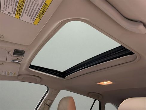 Used 2015 Subaru Outback 3.6R Limited image 29