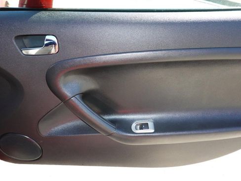 Used 2009 Pontiac Solstice GXP w/ Club Sport Package image 25