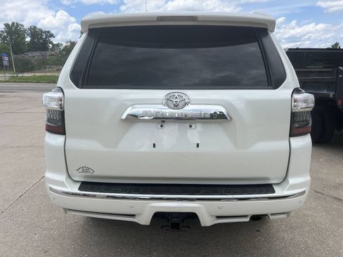 Used 2015 Toyota 4Runner Limited AWD/4WD image 5