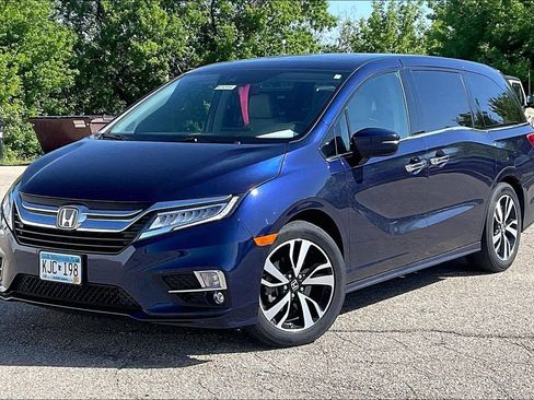 Used 2018 Honda Odyssey Elite image 2