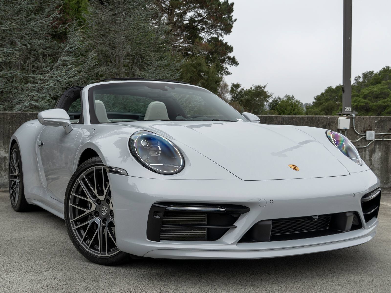 Certified 2024 Porsche 911 Targa 4S AWD/4WD image 9