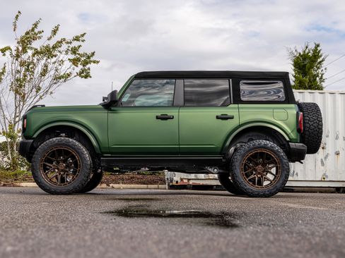 New 2025 Ford Bronco Badlands AWD/4WD image 7