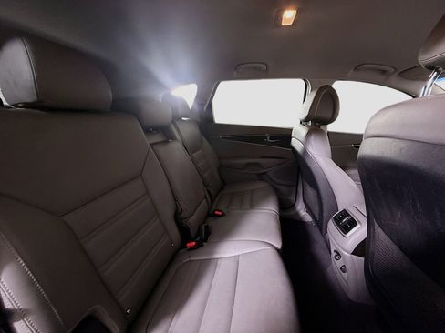 Used 2016 Kia Sorento EX image 24
