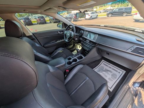 Used 2018 Kia Optima S w/ Panoramic Sunroof Package FWD image 39