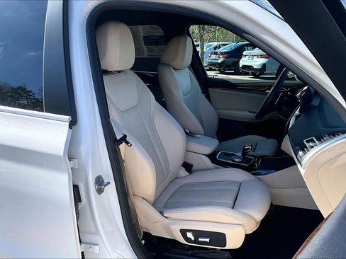Used 2022 BMW X3 sDrive30i w/ Premium Package image 8