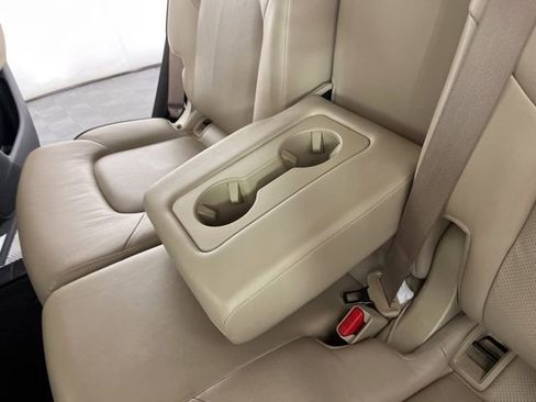 Used 2024 Nissan Armada SL RWD image 45