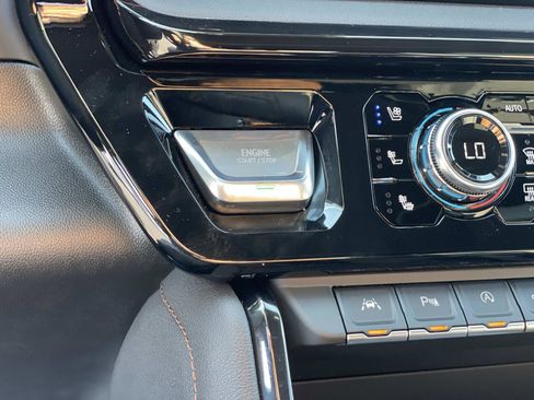 New 2025 GMC Sierra 1500 AT4 w/ AT4 Premium Package image 16