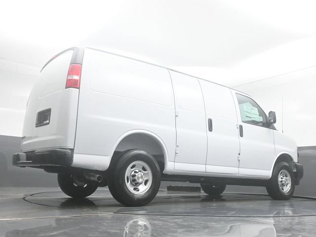 New 2026 Chevrolet Express 2500 w/ Driver Convenience Package RWD image 12
