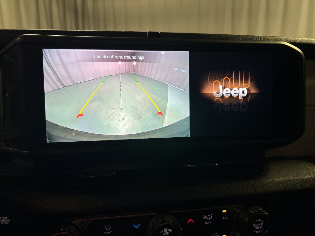 Used 2024 Jeep Wrangler Sport AWD/4WD image 18