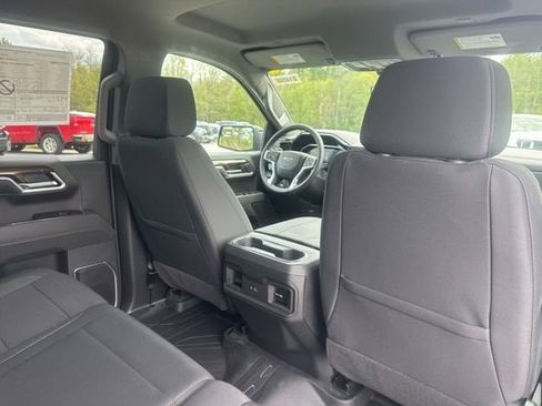 New 2026 Chevrolet Silverado 1500 RST w/ Redline Edition AWD/4WD image 36