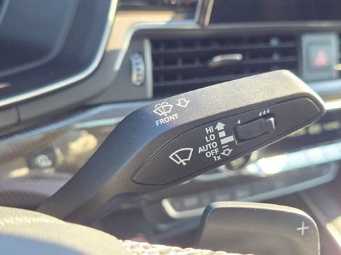 Used 2023 Audi S4 Premium Plus w/ Premium Plus Package AWD/4WD image 39