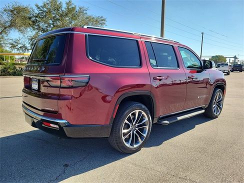 Used 2024 Jeep Wagoneer Series II w/ Premium Group I image 4