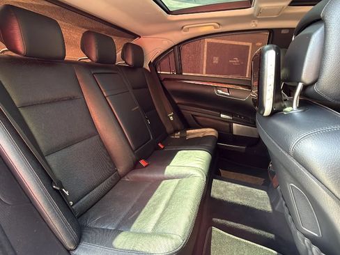 Used 2011 Mercedes-Benz S 550 4MATIC image 22