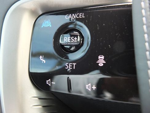 Used 2025 INFINITI QX80 Autograph w/ Autograph Exterior Package AWD/4WD image 35