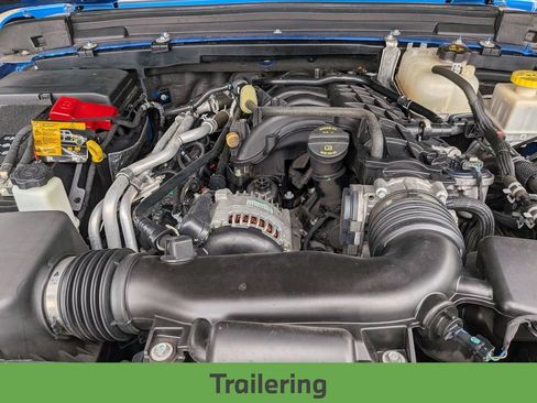 Used 2022 Jeep Gladiator Sport AWD/4WD image 14