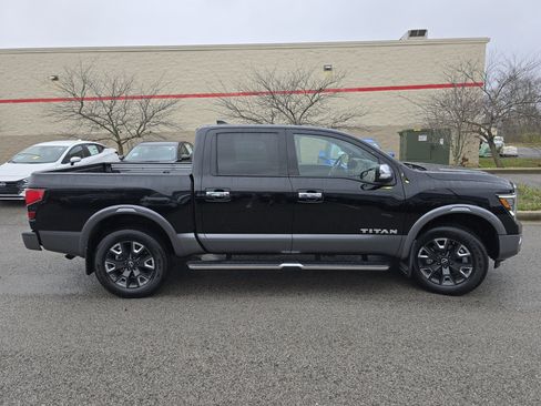 Used 2023 Nissan Titan Platinum Reserve w/ Moonroof Package image 20