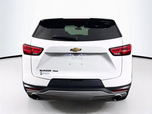 Used 2023 Chevrolet Blazer LT AWD/4WD image 10