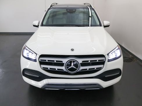 Used 2021 Mercedes-Benz GLS 450 4MATIC image 9