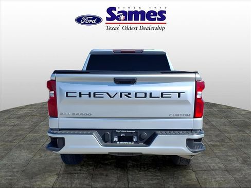 Used 2020 Chevrolet Silverado 1500 Custom w/ Infotainment Package image 8