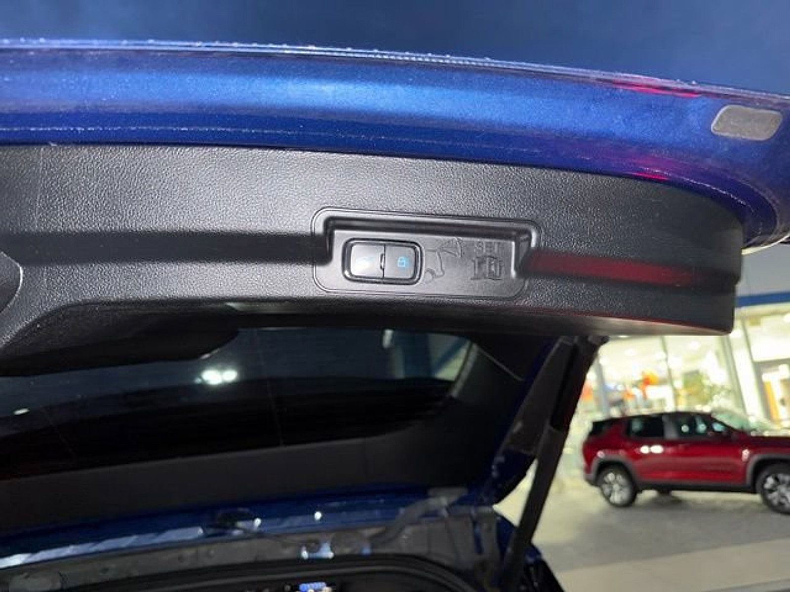 Used 2023 Ford Explorer ST w/ Equipment Group 401A AWD/4WD image 31
