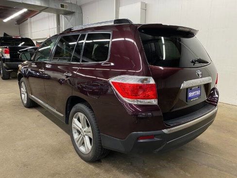 Used 2013 Toyota Highlander Limited image 3