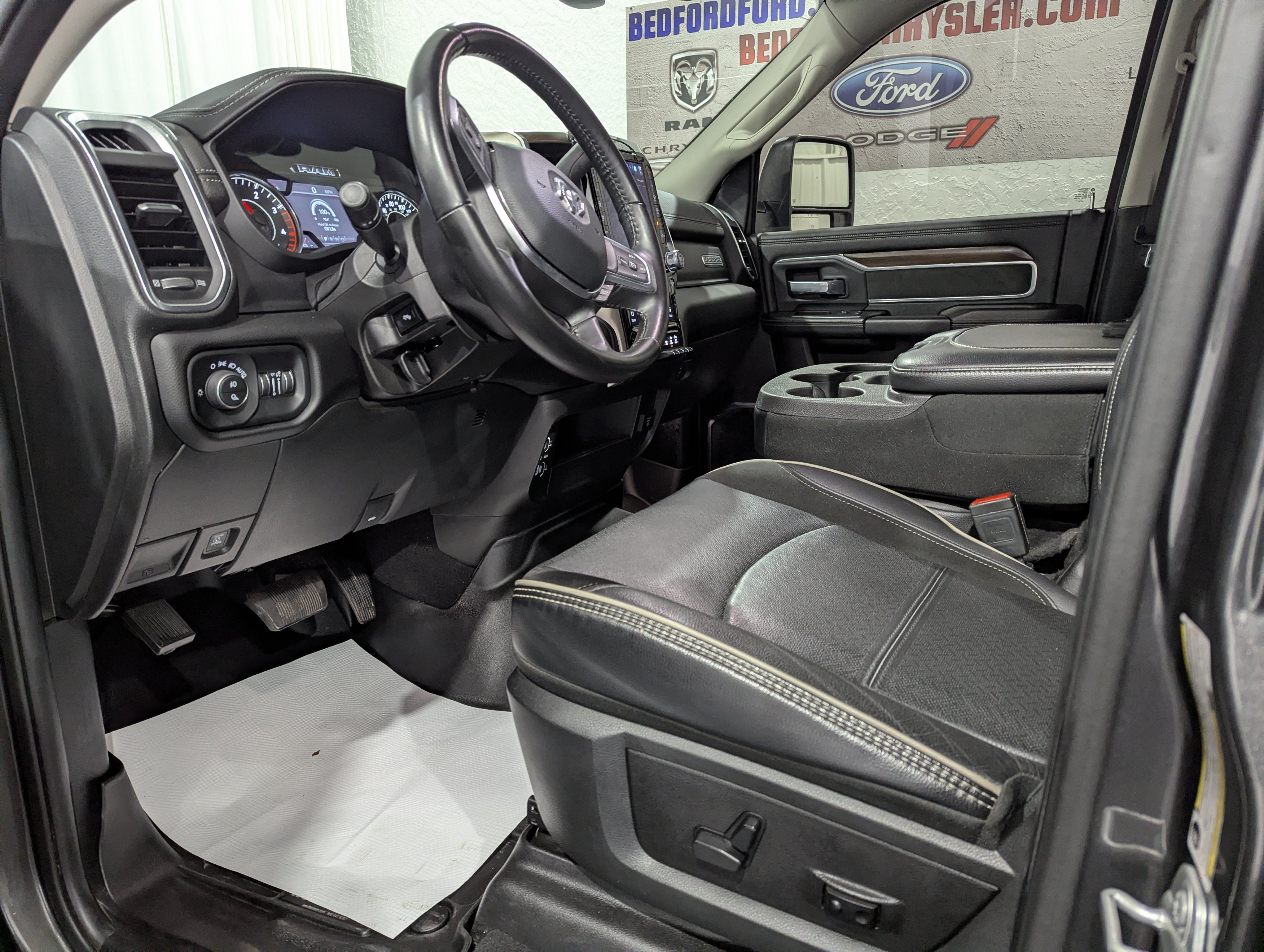 Used 2024 RAM 2500 Laramie AWD/4WD image 15