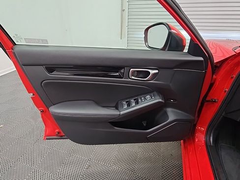 Used 2023 Honda Civic Touring image 31