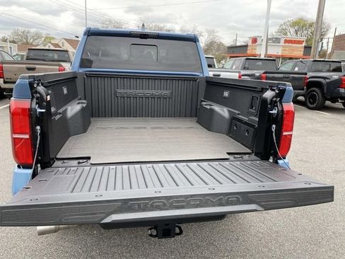 New 2026 Toyota Tacoma TRD Off-Road AWD/4WD image 5