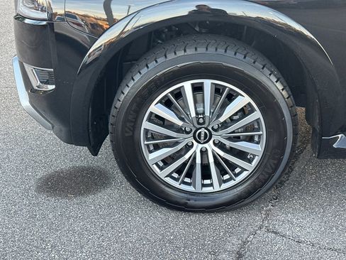 Used 2023 Nissan Armada SL w/ Captain's Chairs Package image 11