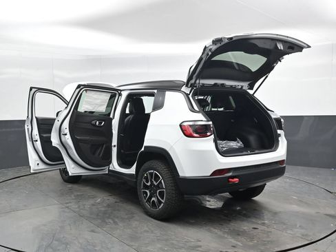 New 2026 Jeep Compass Trailhawk AWD/4WD image 55