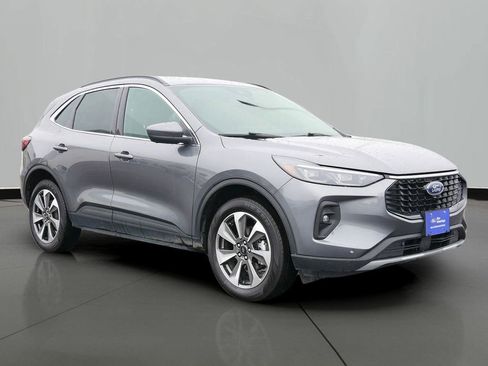 Certified 2024 Ford Escape Platinum image 4