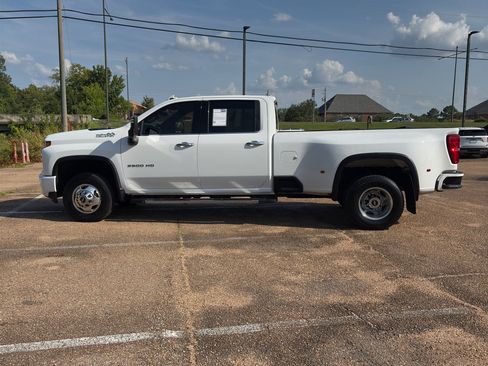 Used 2020 Chevrolet Silverado 3500 High Country AWD/4WD image 5