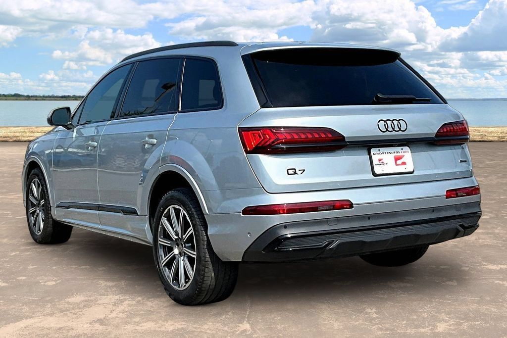 Used 2023 Audi Q7 2.0T Premium Plus w/ Premium Plus Package AWD/4WD image 6