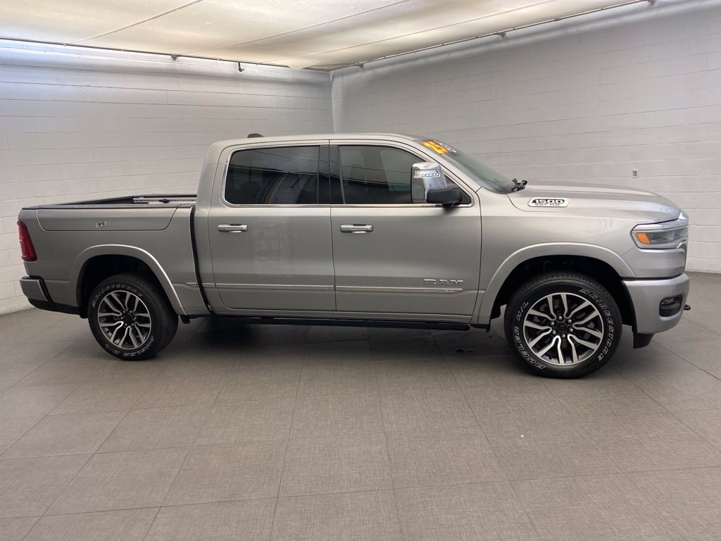 Used 2025 RAM 1500 Limited w/ Trailer Tow Group AWD/4WD image 6
